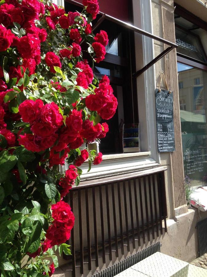 Das Bilderbuchcafe - Pension Markt 7 Хавелберг Екстериор снимка